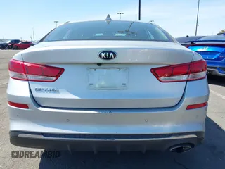 2019 Kia Optima LX with VIN 5XXGT4L3XKG355357, listed as a IAAI auction lot 41835587 with 70,802 mi miles. Bid and sale history available at carsss.com. Image 16.