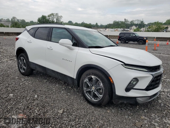 2023 Chevrolet Blazer LT с VIN 3GNKBHR42PS141962, выставлен на аукционе Copart как лот 56935375 с пробегом 28 141 миль миль и Списание • Salvage title. История ставок и продаж доступна на DreamBid. Изображение 4.