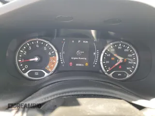 2020 Jeep Renegade Altitude with VIN ZACNJAB17LPK95978, listed as a Copart auction lot 57432225 with 35,690 mi miles and Salvage title. Bid and sale history available at DreamBid. Image 9.