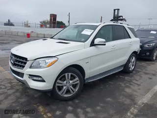 2012 Mercedes-Benz M-Class ML 350 with VIN 4JGDA5HB4CA020117, listed as a IAAI auction lot 41861596 with 113,677 mi miles. Bid and sale history available at carsss.com. Image 18.