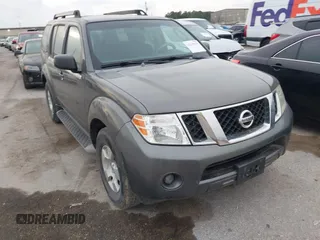 2008 Nissan Pathfinder LE z VIN 5N1AR18UX8C608993, wystawiony jako IAAI lot #42345634 z przebiegiem 154 112 mil mil oraz . Historia ofert i sprzedaży dostępna na DreamBid. Obrazek 1.