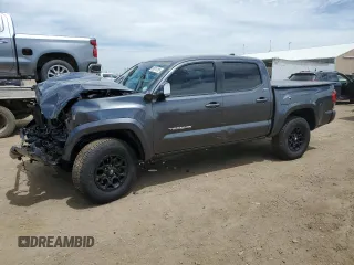 2022 Toyota Tacoma SR z VIN 3TMCZ5AN5NM477747, wystawiony jako Copart lot #56914155 z przebiegiem 27 720 mil mil oraz Szkoda całkowita • Salvage title. Historia ofert i sprzedaży dostępna na DreamBid. Obrazek 1.