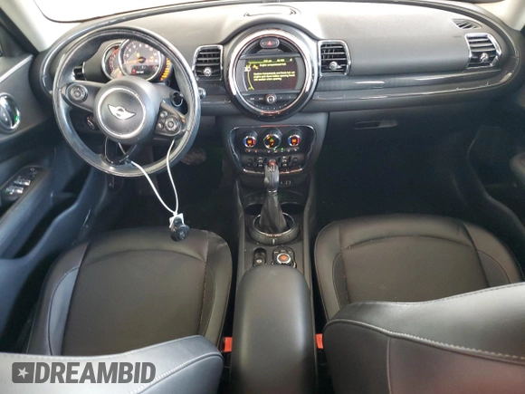 2016 MINI Clubman z VIN WMWLN5C51G2B28099, wystawiony jako Copart lot #55139845 z przebiegiem 89 683 mil mil oraz Szkoda całkowita • Salvage title. Historia ofert i sprzedaży dostępna na DreamBid. Obrazek 8.