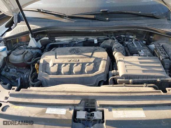 2021 Volkswagen Tiguan S with VIN 3VV1B7AX1MM002556, listed as a IAAI auction lot 40592120 with 55,222 mi miles. Bid and sale history available at carsss.com. Image 10.