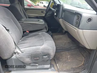 2002 Chevrolet Tahoe LS with VIN 1GNEC13V12J329045, listed as a IAAI auction lot 42099926 with 266,291 mi miles and . Bid and sale history available at DreamBid. Image 5.