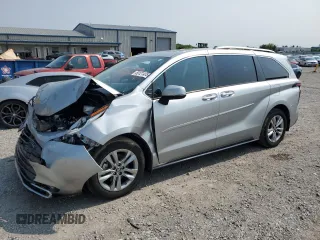 2022 Toyota Sienna Limited with VIN 5TDZRKEC4NS129438, listed as a Copart auction lot 59121405 with 42,756 mi miles and Salvage title. Bid and sale history available at DreamBid. Image 1.