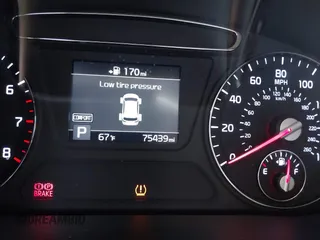 2019 Kia Sorento L with VIN 5XYPG4A30KG465482, listed as a IAAI auction lot 41811451 with 75,439 mi miles. Bid and sale history available at carsss.com. Image 7.