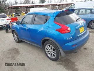 2011 Nissan Juke SL with VIN JN8AF5MV9BT011090, listed as a IAAI auction lot 41516827 with 130,629 mi miles. Bid and sale history available at carsss.com. Image 3.