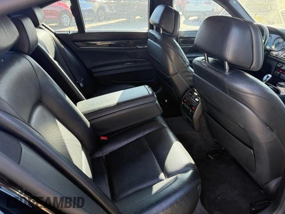 2013 BMW 7 Series 750i with VIN WBAYA8C5XDC996785, listed as a Copart auction lot 48892145 with 134,427 mi miles and Clean Title. Bid and sale history available at DreamBid. Image 6.