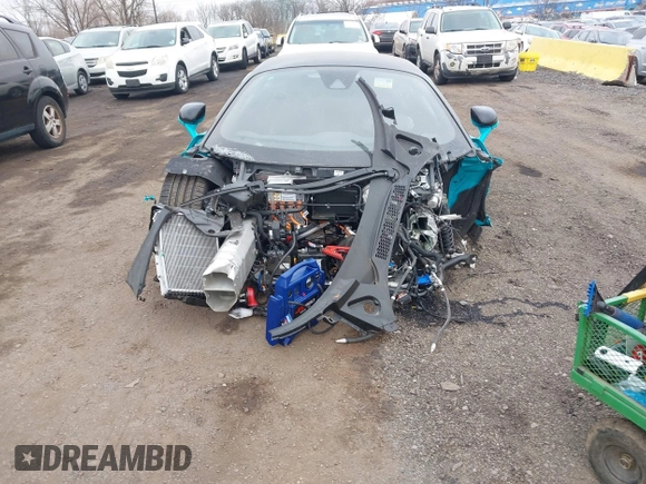 2023 McLaren Artura z VIN SBM16AEA2PW001787, wystawiony jako IAAI lot #41842771 z przebiegiem 2352 mil mil oraz . Historia ofert i sprzedaży dostępna na DreamBid. Obrazek 11.