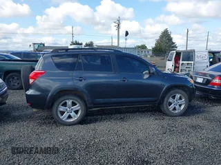 2007 Toyota RAV4 Sport with VIN JTMBD32V776037187, listed as a IAAI auction lot 41910939 with 172,370 mi miles. Bid and sale history available at carsss.com. Image 13.