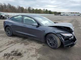 2025 Tesla Model 3 Long Range with VIN 5YJ3E1EB3SF975742, listed as a Copart auction lot 53003905 with 639 mi miles and Salvage title. Bid and sale history available at DreamBid. Image 4.