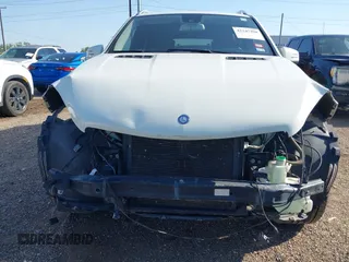 2013 Mercedes-Benz M 350 z VIN 4JGDA5JB2DA143975, wystawiony jako IAAI lot #42247490 z przebiegiem 114 899 mil mil oraz . Historia ofert i sprzedaży dostępna na DreamBid. Obrazek 13.