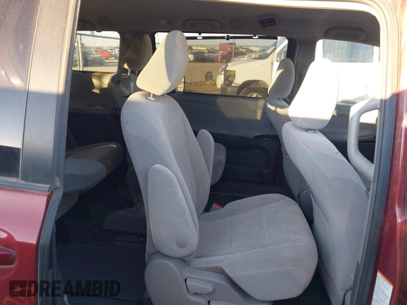 2018 Toyota Sienna LE Auto Access Seat with VIN 5TDKZ3DC2JS902975, listed as a IAAI auction lot 41313115 with 120,808 mi miles. Bid and sale history available at carsss.com. Image 8.
