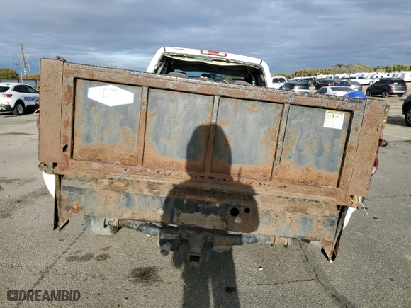 2007 Chevrolet Silverado 2500HD Classic Work Truck with VIN 1GCHK29D67E111941, listed as a Copart auction lot 78455184 with 258,682 mi miles and Salvage Title. Bid and sale history available at carsss.com. Image 6.