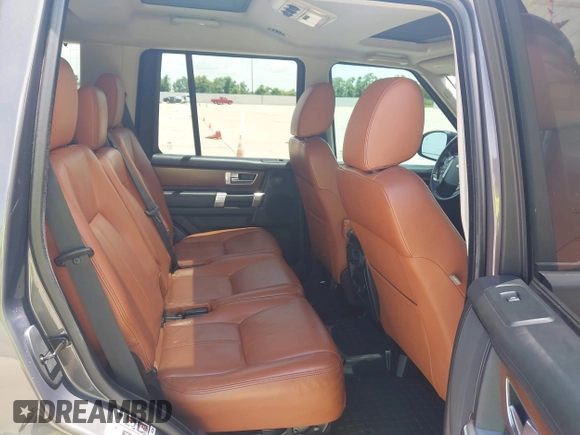 2016 Land Rover LR4 HSE Lux with VIN SALAK2V69GA833946, listed as a IAAI auction lot 42527377 with 80,195 mi miles and . Bid and sale history available at DreamBid. Image 8.