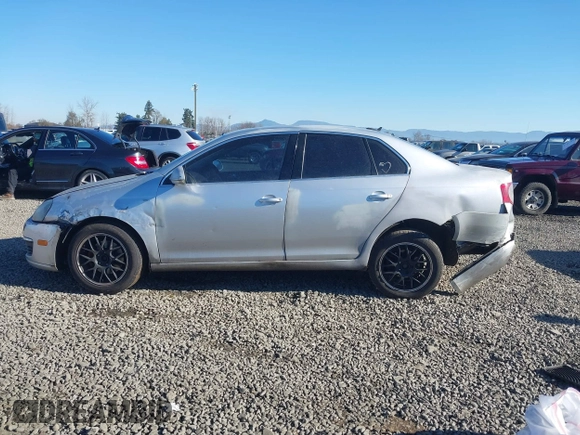 2006 Volkswagen Jetta 2.5L с VIN 3VWSF71KX6M625881, выставлен на аукционе IAAI как лот 41435542 с пробегом 232 897 миль миль и . История ставок и продаж доступна на DreamBid. Изображение 14.
