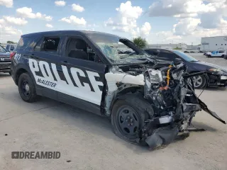 2020 Ford Police Interceptor Utility z VIN 1FM5K8AW6LGC63926, wystawiony jako Copart lot #56027645 z przebiegiem Nie podano mil oraz Szkoda całkowita • Salvage title. Historia ofert i sprzedaży dostępna na DreamBid. Obrazek 4.