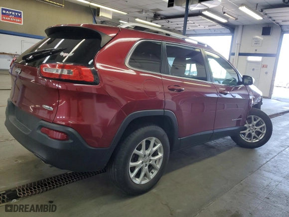 2014 Jeep Cherokee Latitude with VIN 1C4PJMCS2EW207977, listed as a Copart auction lot 50400875 with 132,425 mi miles and Salvage Title. Bid and sale history available at carsss.com. Image 3.