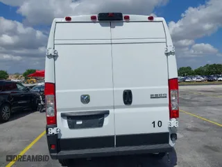 2025 Ram ProMaster Cargo Van Tradesman with VIN 3C6LRVDG8SE518592, listed as a IAAI auction lot 42067132 with 2,038 mi miles. Bid and sale history available at carsss.com. Image 17.
