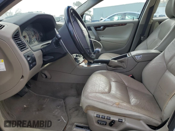 2005 Volvo S60 with VIN YV1RS592852443568, listed as a Copart auction lot 43700655 with 192,314 mi miles and Clean Title. Bid and sale history available at carsss.com. Image 7.