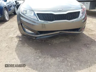2013 Kia Optima LX z VIN 5XXGM4A7XDG253871, wystawiony jako IAAI lot #42357838 z przebiegiem 122 229 mil mil oraz . Historia ofert i sprzedaży dostępna na DreamBid. Obrazek 6.