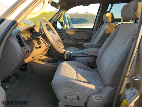 2001 Toyota Sequoia SR5 with VIN 5TDZT34AX1S048641, listed as a Copart auction lot 87735665 with 247,086 mi miles and Salvage Title. Bid and sale history available at carsss.com. Image 7.
