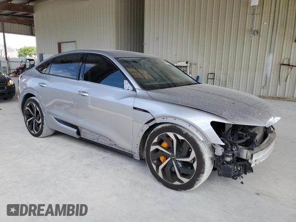 2022 Audi e-tron Sportback Premium Plus with VIN WA12AAGE0NB037794, listed as a Copart auction lot 58194185 with 17,615 mi miles and Non repairable. Bid and sale history available at DreamBid. Image 4.