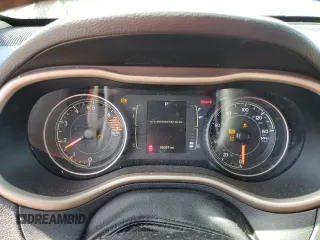 2016 Jeep Cherokee Altitude with VIN 1C4PJLCB0GW319884, listed as a Copart auction lot 85431444 with 98,357 mi miles and Salvage Title. Bid and sale history available at carsss.com. Image 9.