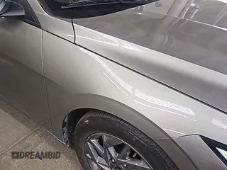 2024 Hyundai Elantra SEL z VIN KMHLM4DG8RU636246, wystawiony jako IAAI lot #42808858 z przebiegiem 37 872 mil mil oraz . Historia ofert i sprzedaży dostępna na DreamBid. Obrazek 27.