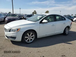 2016 Volvo S60 T5 Drive-E z VIN YV126MFJ9G2408228, wystawiony jako Copart lot #74329484 z przebiegiem 159 547 mil mil oraz Czysty tytuł • Clean title. Historia ofert i sprzedaży dostępna na DreamBid. Obrazek 1.