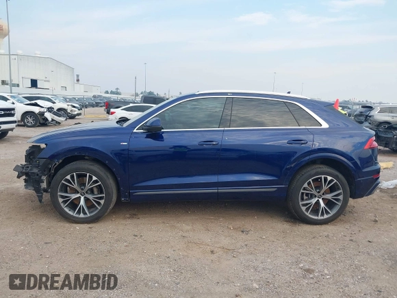 2021 Audi Q8 Premium Plus z VIN WA1EVAF17MD007971, wystawiony jako IAAI lot #41511948 z przebiegiem 60 025 mil mil oraz . Historia ofert i sprzedaży dostępna na DreamBid. Obrazek 15.