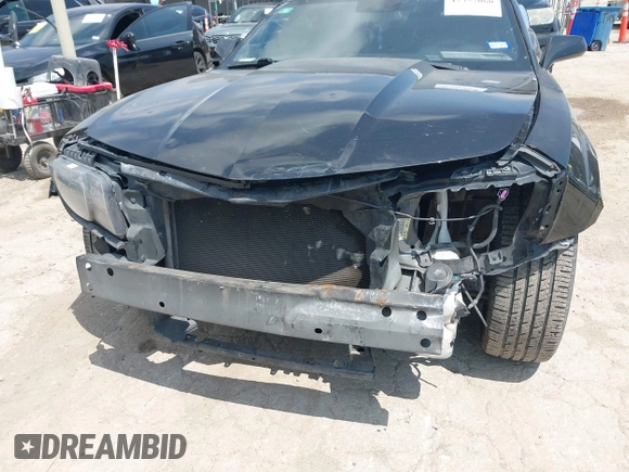2013 Chevrolet Camaro LT with VIN 2G1FC1E37D9172623, listed as a IAAI auction lot 42357060 with 123,607 mi miles and . Bid and sale history available at DreamBid. Image 6.