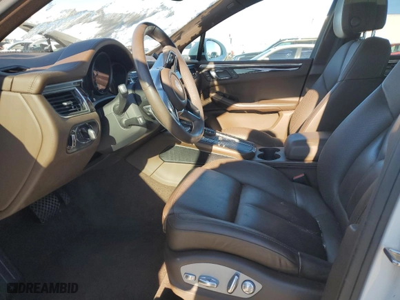 2018 Porsche Macan with VIN WP1AA2A52JLB02714, listed as a Copart auction lot 44530285 with 35,790 mi miles and Salvage Title. Bid and sale history available at carsss.com. Image 7.
