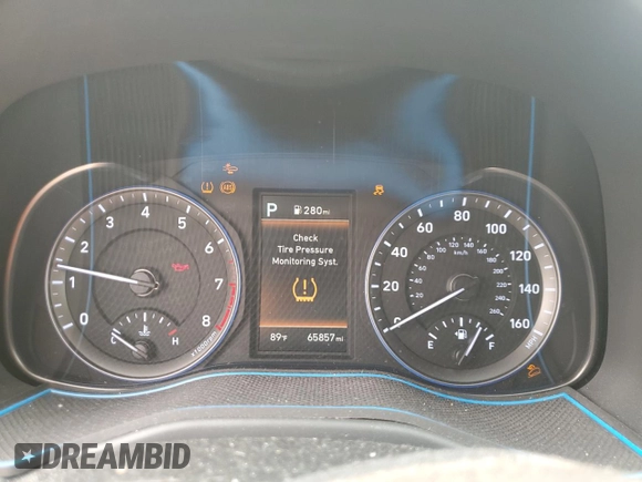 2021 Hyundai Kona SE z VIN KM8K1CAA7MU735048, wystawiony jako Copart lot #58576795 z przebiegiem 65 857 mil mil oraz Czysty tytuł • Clean title. Historia ofert i sprzedaży dostępna na DreamBid. Obrazek 9.