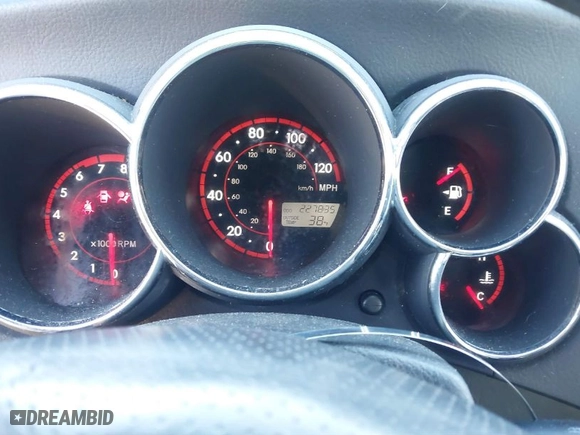 2008 Pontiac Vibe with VIN 5Y2SL65848Z417372, listed as a IAAI auction lot 41742993 with 227,835 mi miles. Bid and sale history available at carsss.com. Image 7.