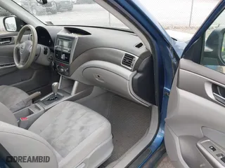 2009 Subaru Forester (Natl) X w/Premium Pkg with VIN JF2SH63619H732822, listed as a IAAI auction lot 42085763 with 107,424 mi miles. Bid and sale history available at carsss.com. Image 5.