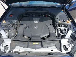 2018 Mercedes-Benz E-Class E 400 with VIN WDD1J6FB4JF054970, listed as a IAAI auction lot 41909770 with 69,700 mi miles. Bid and sale history available at carsss.com. Image 10.