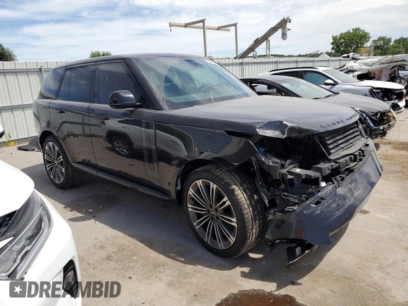 2024 Land Rover Range Rover SE z VIN SALKP9E93RA201584, wystawiony jako Copart lot #56042324 z przebiegiem 4 572 mil mil oraz Szkoda całkowita • Salvage title. Historia ofert i sprzedaży dostępna na DreamBid. Obrazek 4.