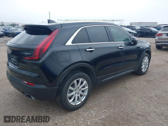 2020 Cadillac XT4 FWD Luxury z VIN 1GYAZAR4XLF146598, wystawiony jako IAAI lot #42211317 z przebiegiem 37 313 mil mil oraz . Historia ofert i sprzedaży dostępna na DreamBid. Obrazek 4.