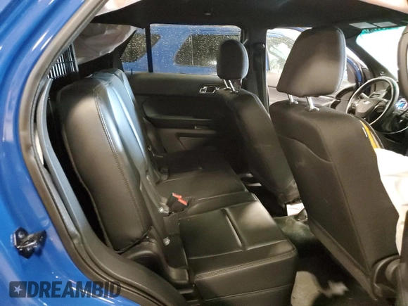 2016 Ford Police Interceptor Utility z VIN 1FM5K8AT4GGD06316, wystawiony jako Copart lot #49174345 z przebiegiem 99 598 mil mil oraz Nie do naprawy • Non repairable. Historia ofert i sprzedaży dostępna na DreamBid. Obrazek 11.