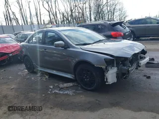 2015 Mitsubishi Lancer ES z VIN JA32U2FU0FU018176, wystawiony jako IAAI lot #41644609 z przebiegiem 118 038 mil mil oraz . Historia ofert i sprzedaży dostępna na DreamBid. Obrazek 1.