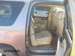 2011 GMC Yukon XL Denali with VIN 1GKS2MEF4BR280225, listed as a IAAI auction lot 41732220 with 121,684 mi miles. Bid and sale history available at carsss.com. Image 8.