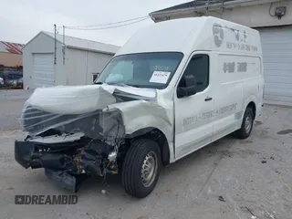 2017 Nissan NV Cargo SV z VIN 1N6BF0LY7HN808530, wystawiony jako IAAI lot #41222479 z przebiegiem 178 092 mil mil oraz . Historia ofert i sprzedaży dostępna na DreamBid. Obrazek 2.