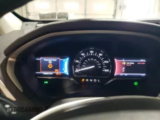2013 Lincoln MKZ Hybrid z VIN 3LN6L2LU7DR823358, wystawiony jako Copart lot #51864445 z przebiegiem 112 531 mil mil oraz Szkoda całkowita • Salvage title. Historia ofert i sprzedaży dostępna na DreamBid. Obrazek 9.