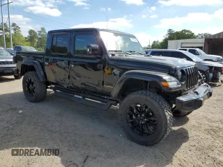 2023 Jeep Gladiator High Altitude z VIN 1C6HJTFG1PL591347, wystawiony jako Copart lot #52847825 z przebiegiem 9 854 mil mil oraz Szkoda całkowita • Salvage title. Historia ofert i sprzedaży dostępna na DreamBid. Obrazek 4.