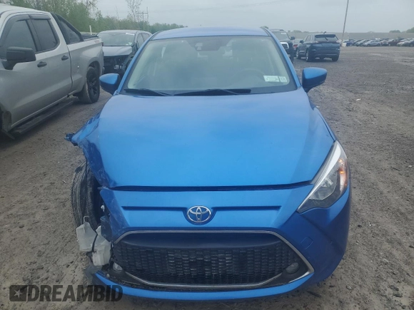 2019 Toyota Yaris L z VIN 3MYDLBYV3KY507165, wystawiony jako Copart lot #57951855 z przebiegiem 55 476 mil mil oraz Szkoda całkowita • Salvage title. Historia ofert i sprzedaży dostępna na DreamBid. Obrazek 5.