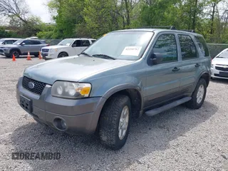 2006 Ford Escape XLT with VIN 1FMYU93186KA84383, listed as a IAAI auction lot 42218782 with 216,521 mi miles and . Bid and sale history available at DreamBid. Image 2.