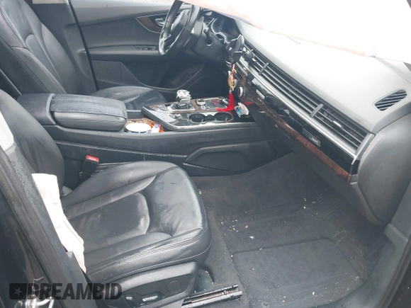 2017 Audi Q7 Premium Plus with VIN WA1LAAF78HD033413, listed as a IAAI auction lot 42188781 with Not provided miles and . Bid and sale history available at DreamBid. Image 5.