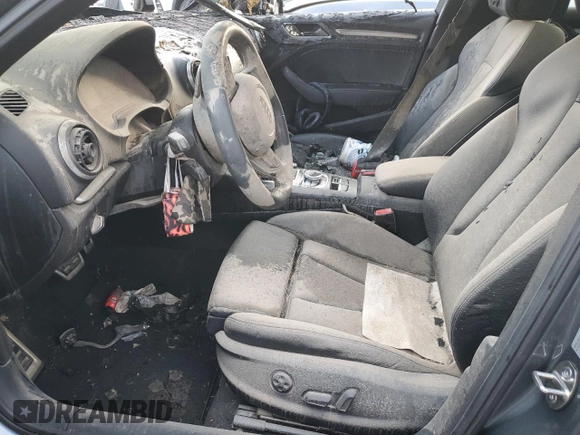 2015 Audi S3 z VIN WAUFFHFF9F1124920, wystawiony jako Copart lot #39576164 z przebiegiem Nie podano mil oraz Szkoda całkowita • Salvage title. Historia ofert i sprzedaży dostępna na DreamBid. Obrazek 7.